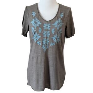 Democracy Olive Green Embroidered V-Neck Twist Sleeve Top Size Medium